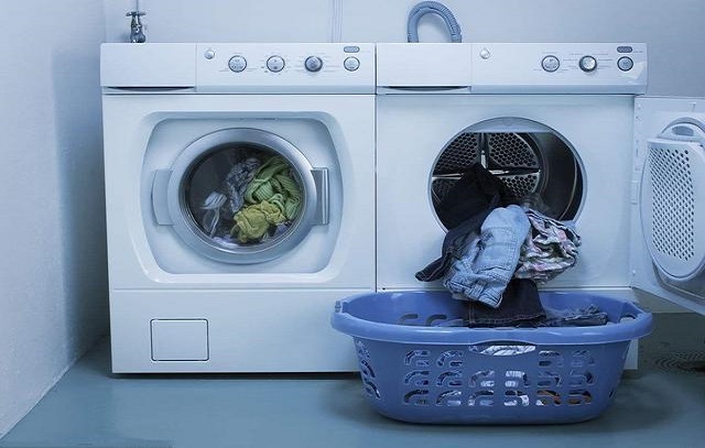 Plusieurs méthodes spéciales de nettoyage des rideaux